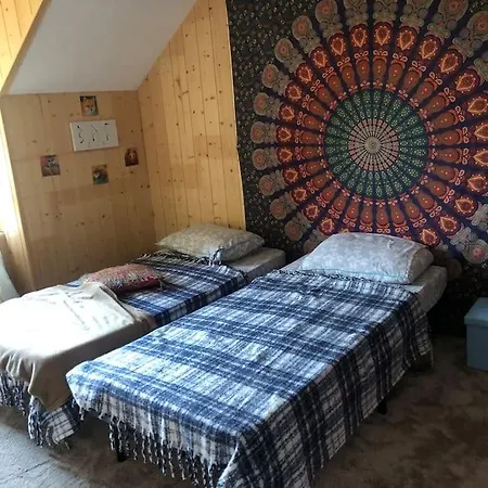 Apartment Dans Maison Rouge